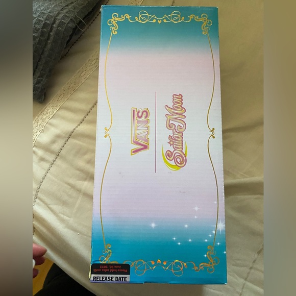 Sailor moon vans - Picture 2 of 9